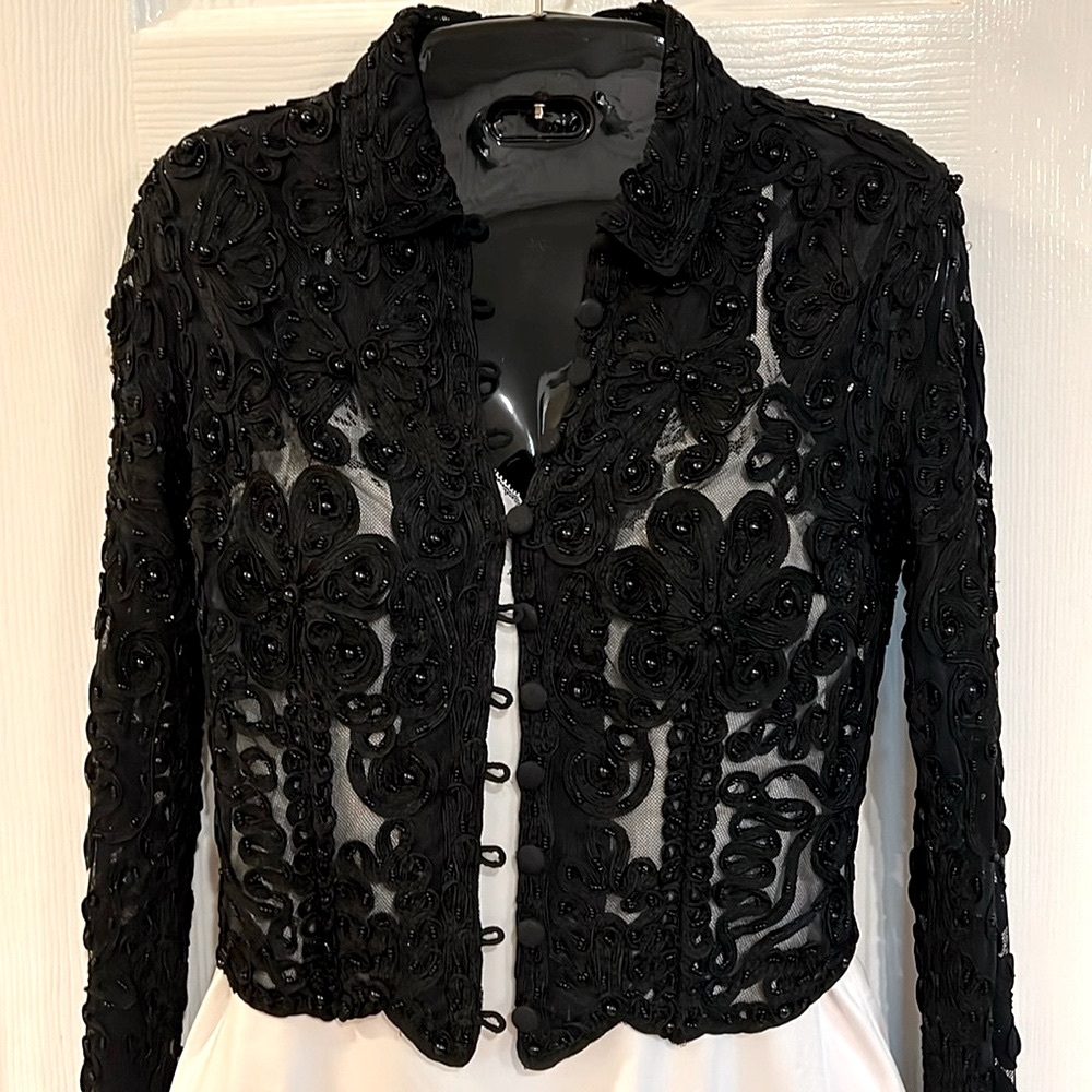 Gorgeous Bebe Lace Collar Top New with Tags Sz S/M